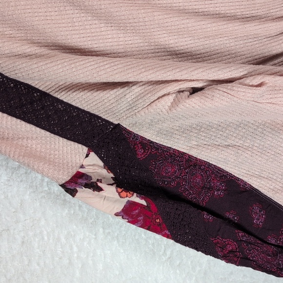 Nwot Free People Oversize Waffle Top with Floral Accents - Picture 5 of 7